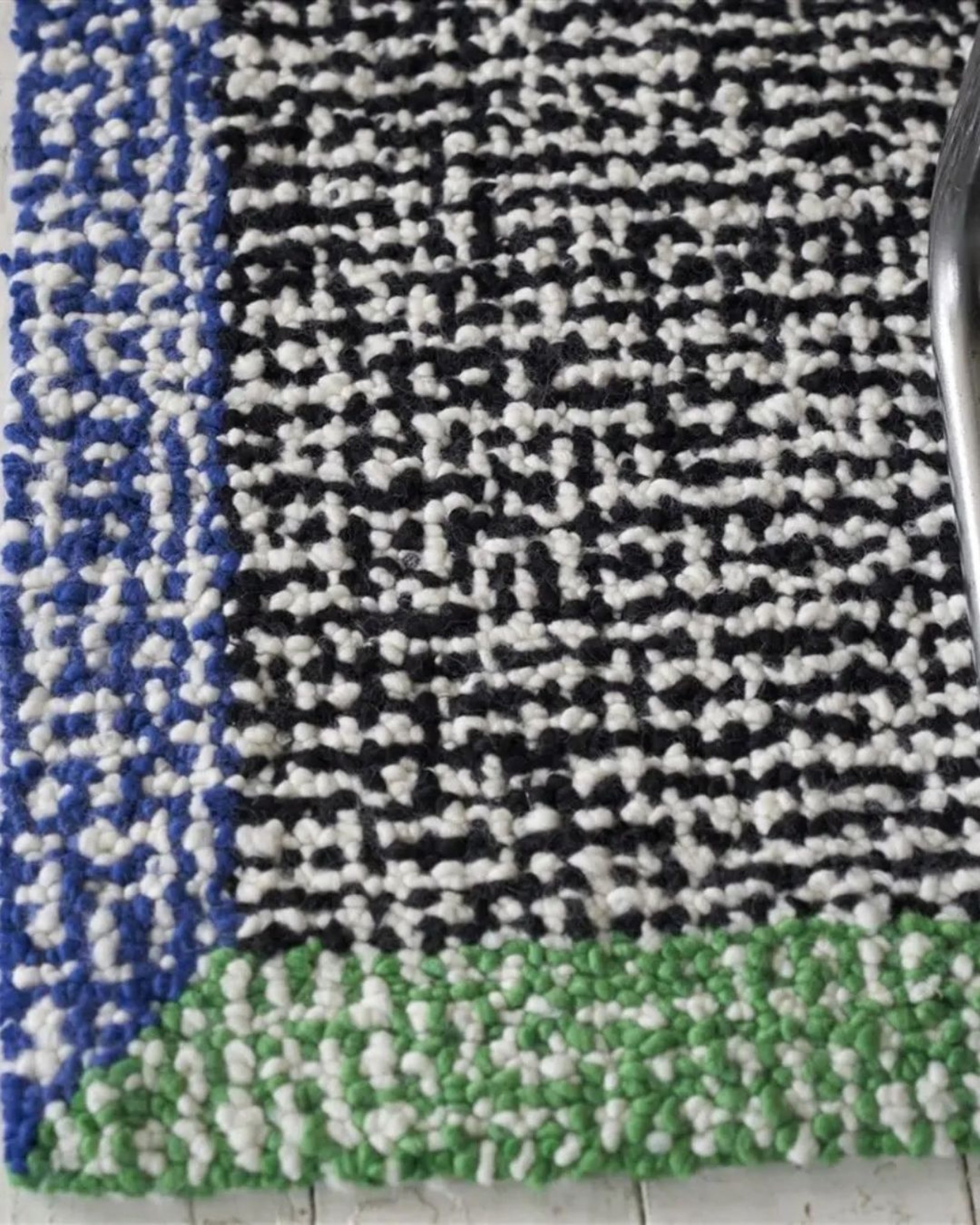 rugberry-creek-wool-rug-charcoal-3