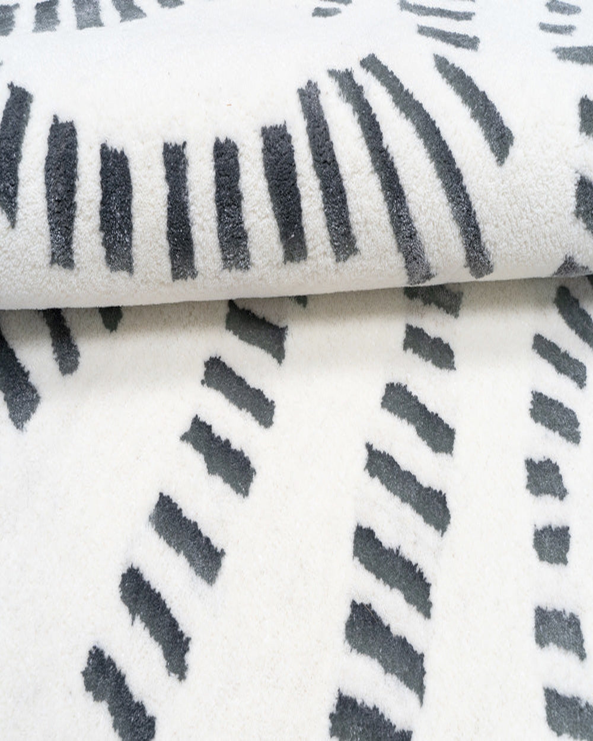 rugberry-idyllic-wool-silk-rug-2