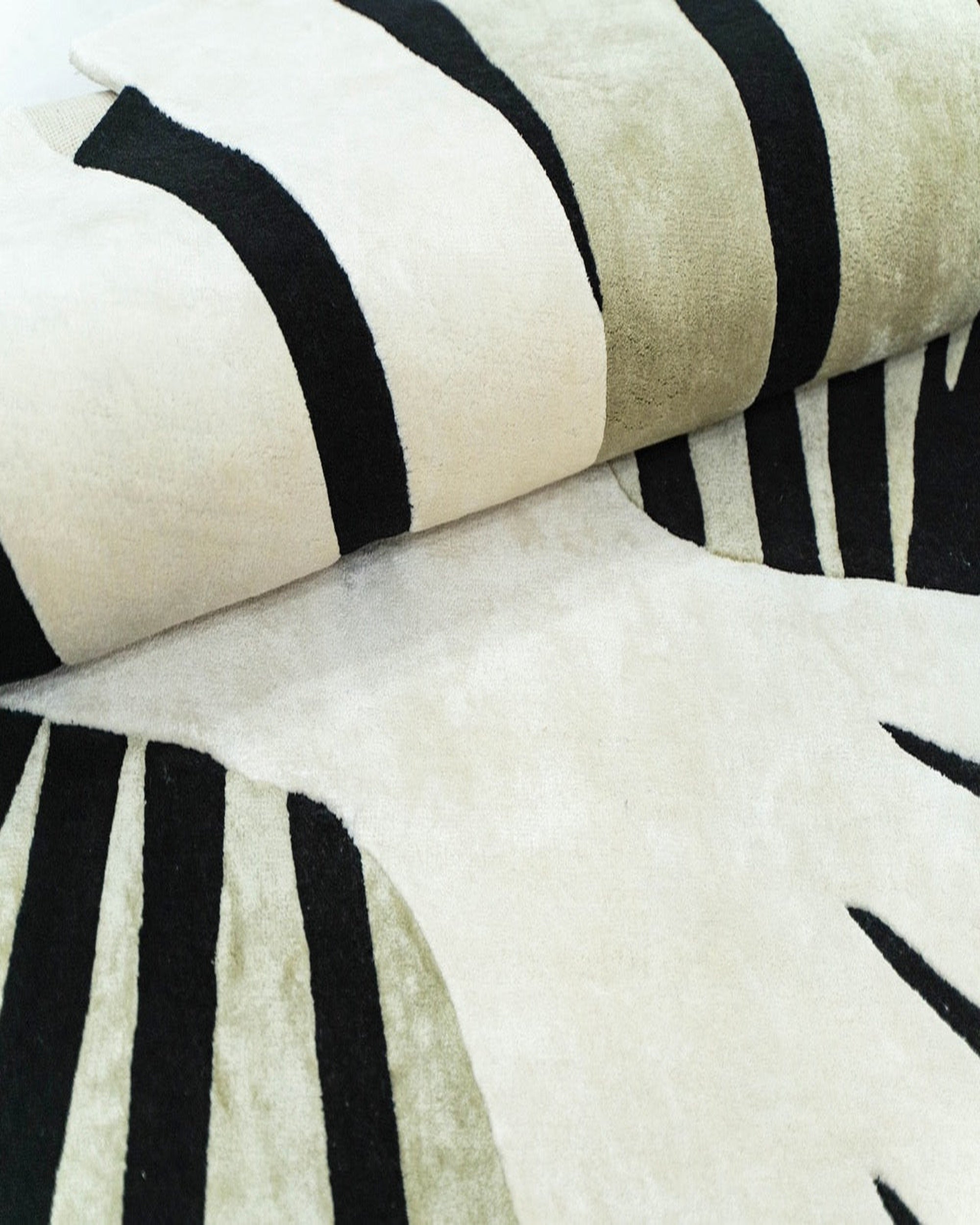 rugberry-lyra-wool-silk-rug-2