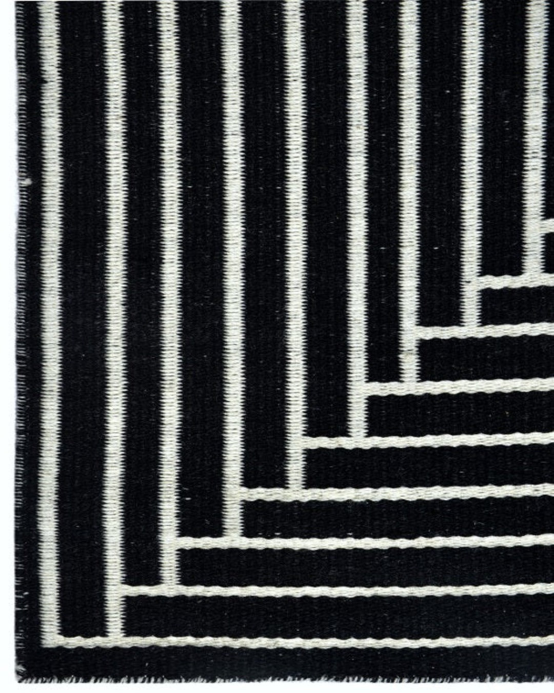 rugberry-noir-reversible-rug-8