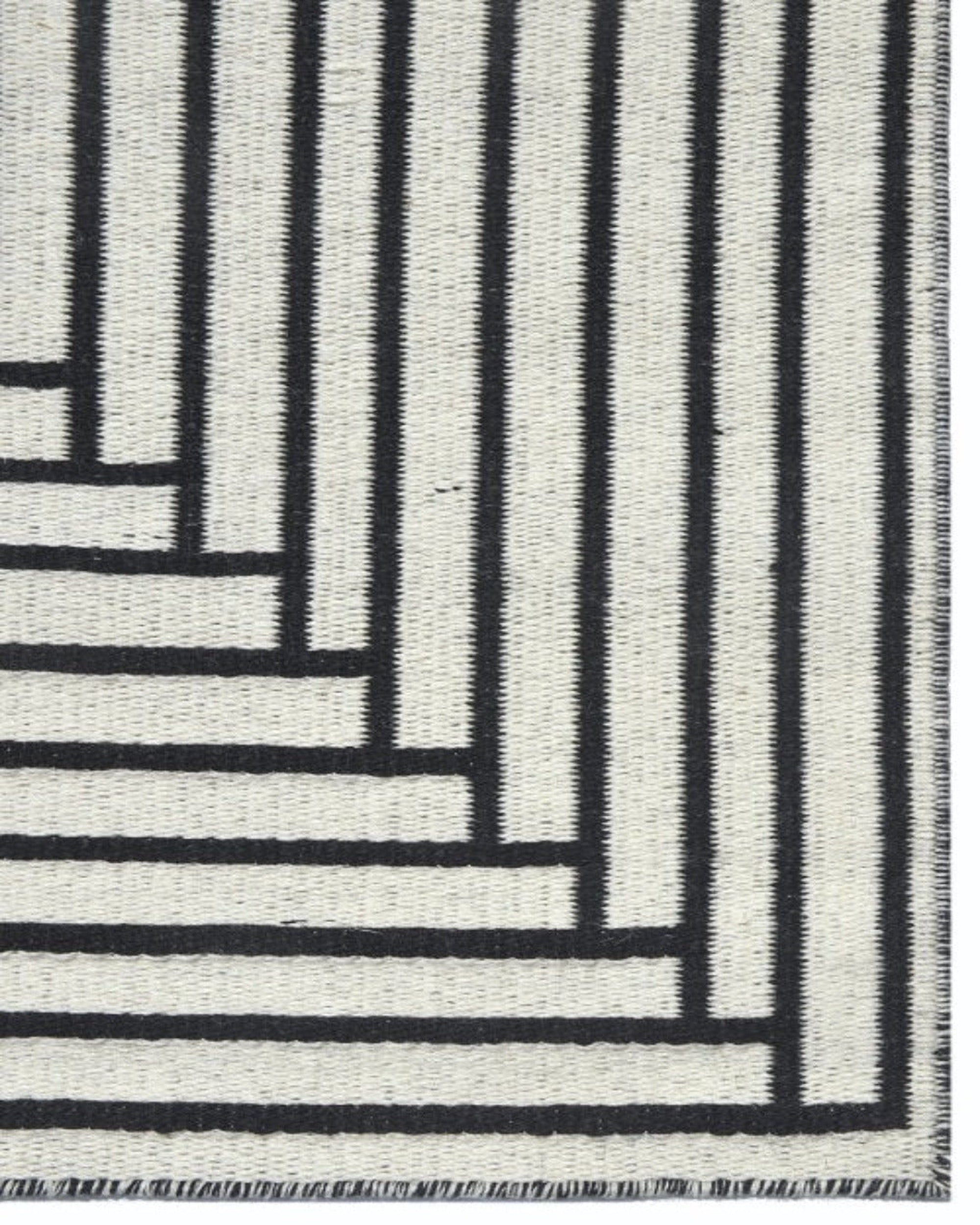 rugberry-noir-reversible-rug-7