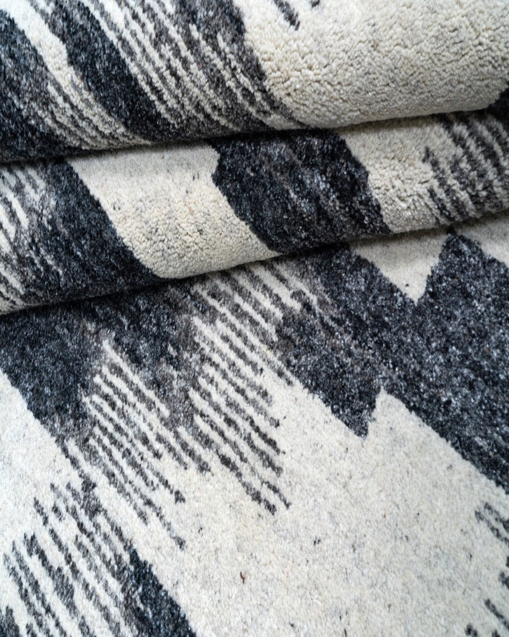 rugberry-crawford-hand-knotted-wool-rug-4