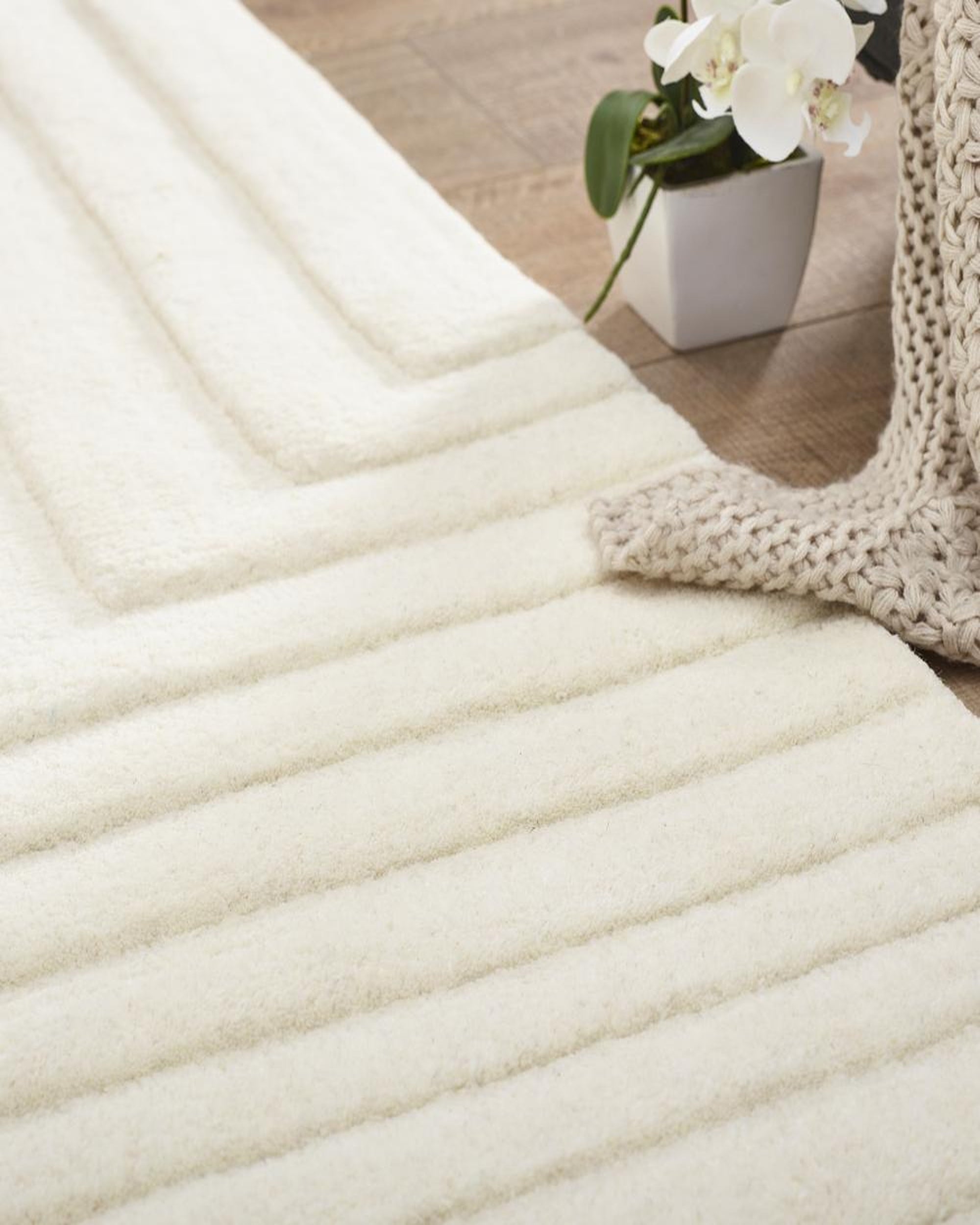 rugberry-liner-wool-rug-2