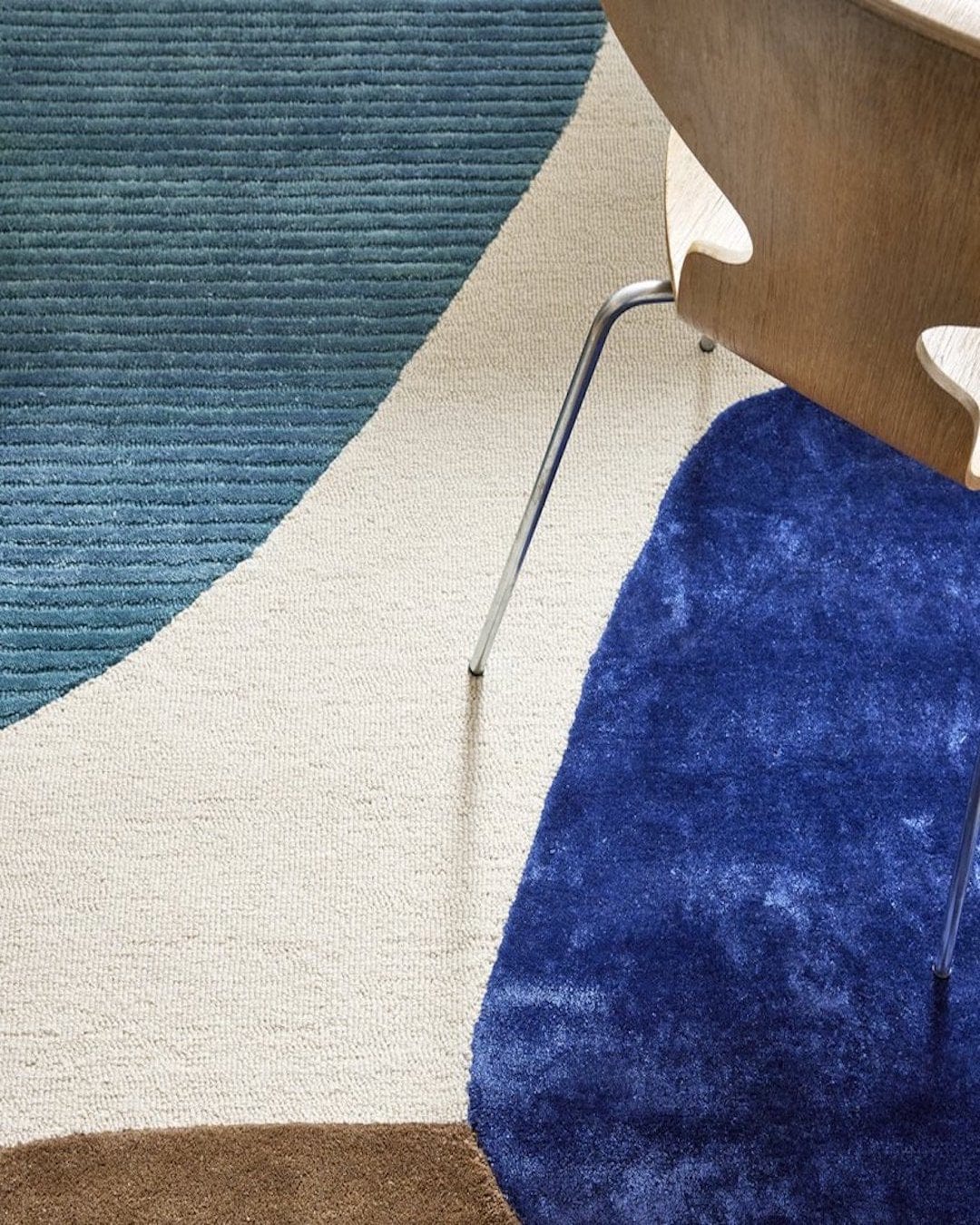 rugberry-profound-wool-silk-rug-ivory-teal-3